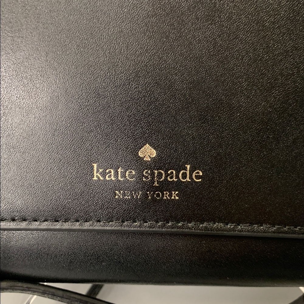 Kate Spade Karri Sleek Smooth Small Black Crossbody Flap Wallet  7.5Wx5.5Hx1D - Picture 2 of 14